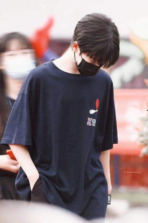 贺峻霖最新爆料,揭秘娱乐圈不为人知的幕后故事  第3张