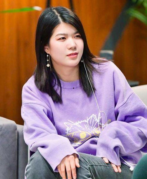 曾可妮爆料邓紫棋的视频  第2张