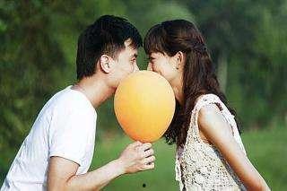 娱乐吃瓜酱谈恋爱的好处,揭秘恋爱中的那些甜蜜“吃瓜”好处  第2张